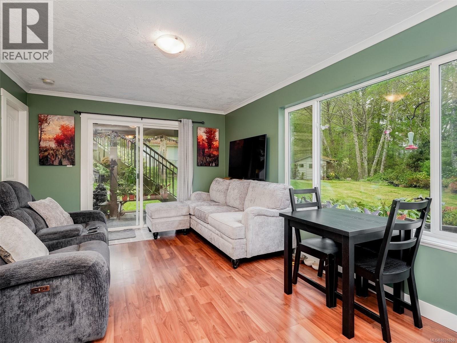 6894 Beaton Rd - 15