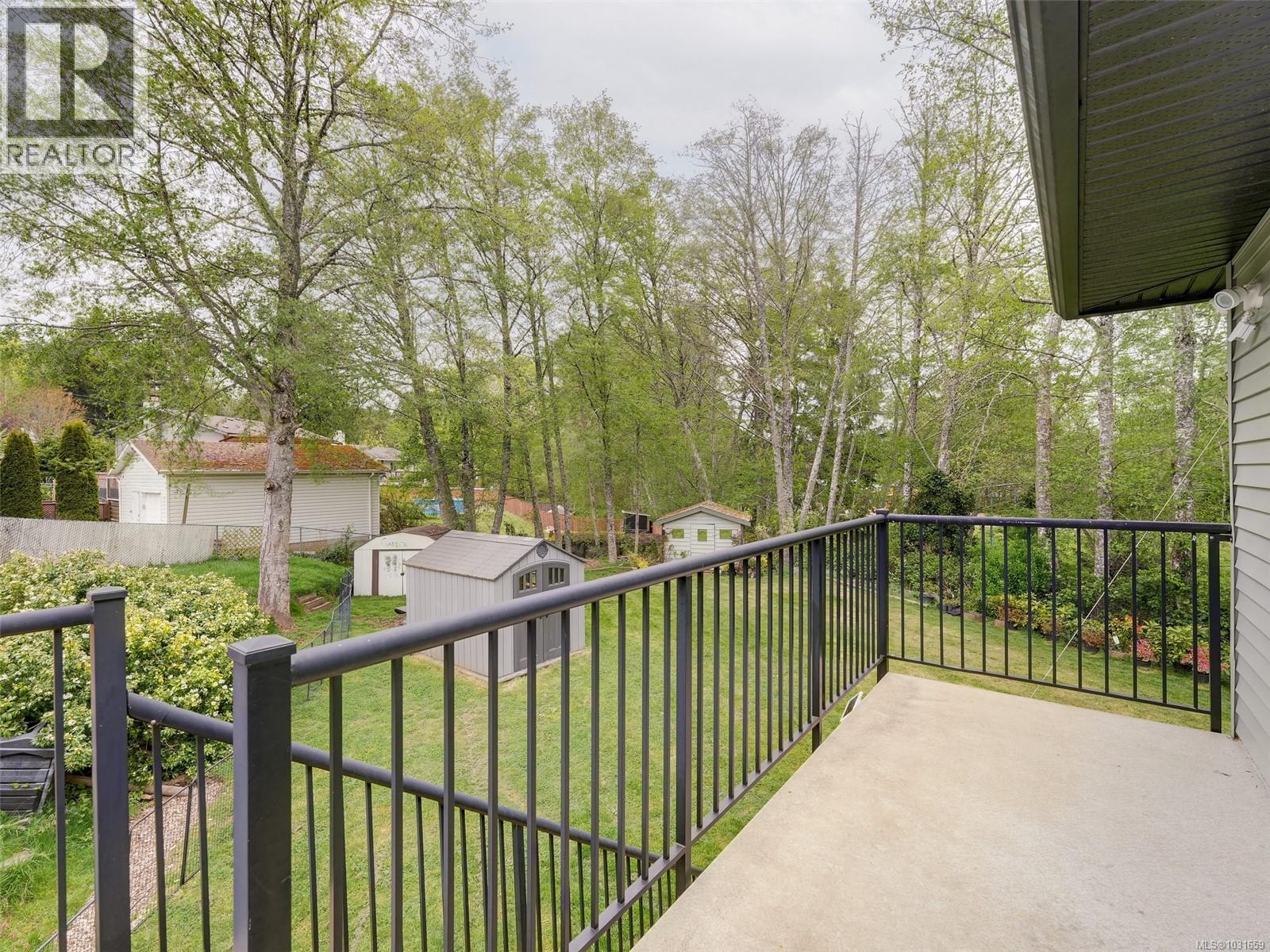 6894 Beaton Rd - 24