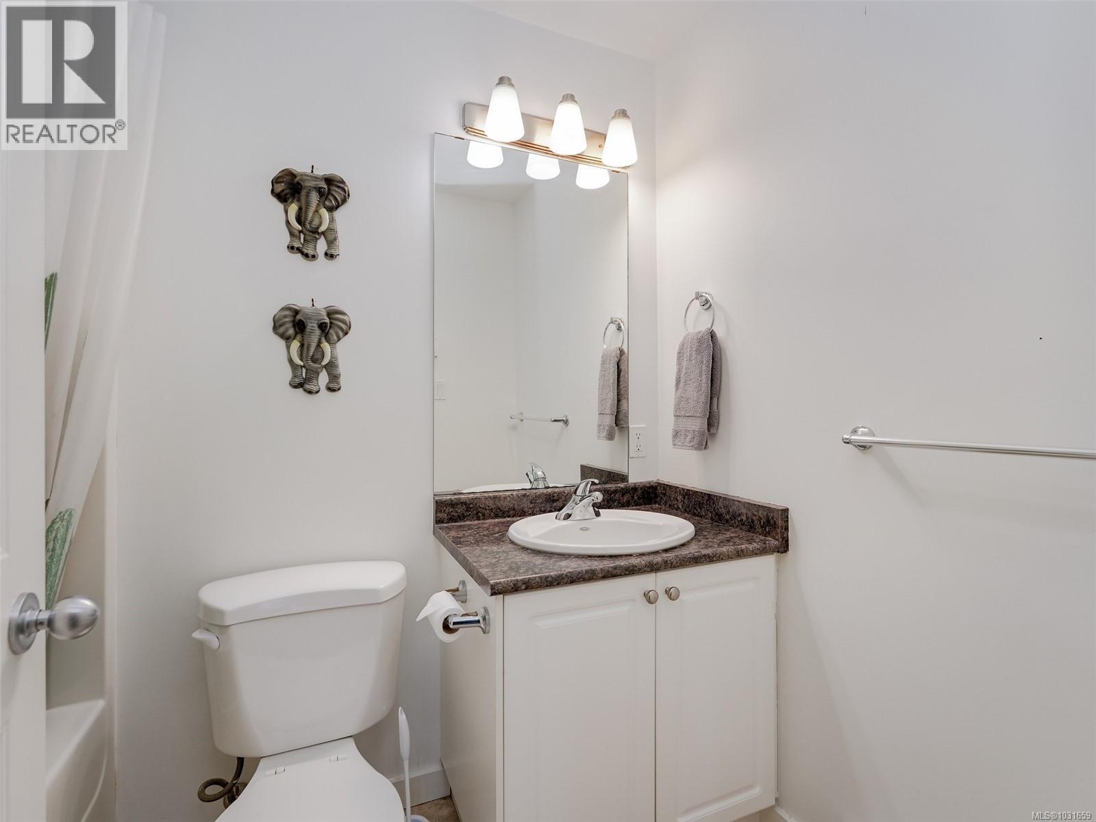 6894 Beaton Rd - 8