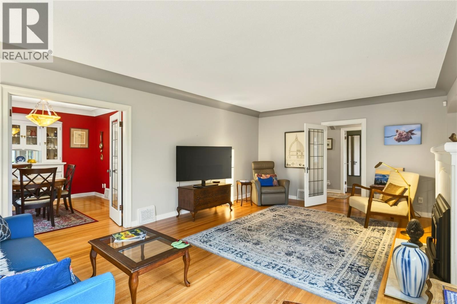 225 Stewart Ave - 17