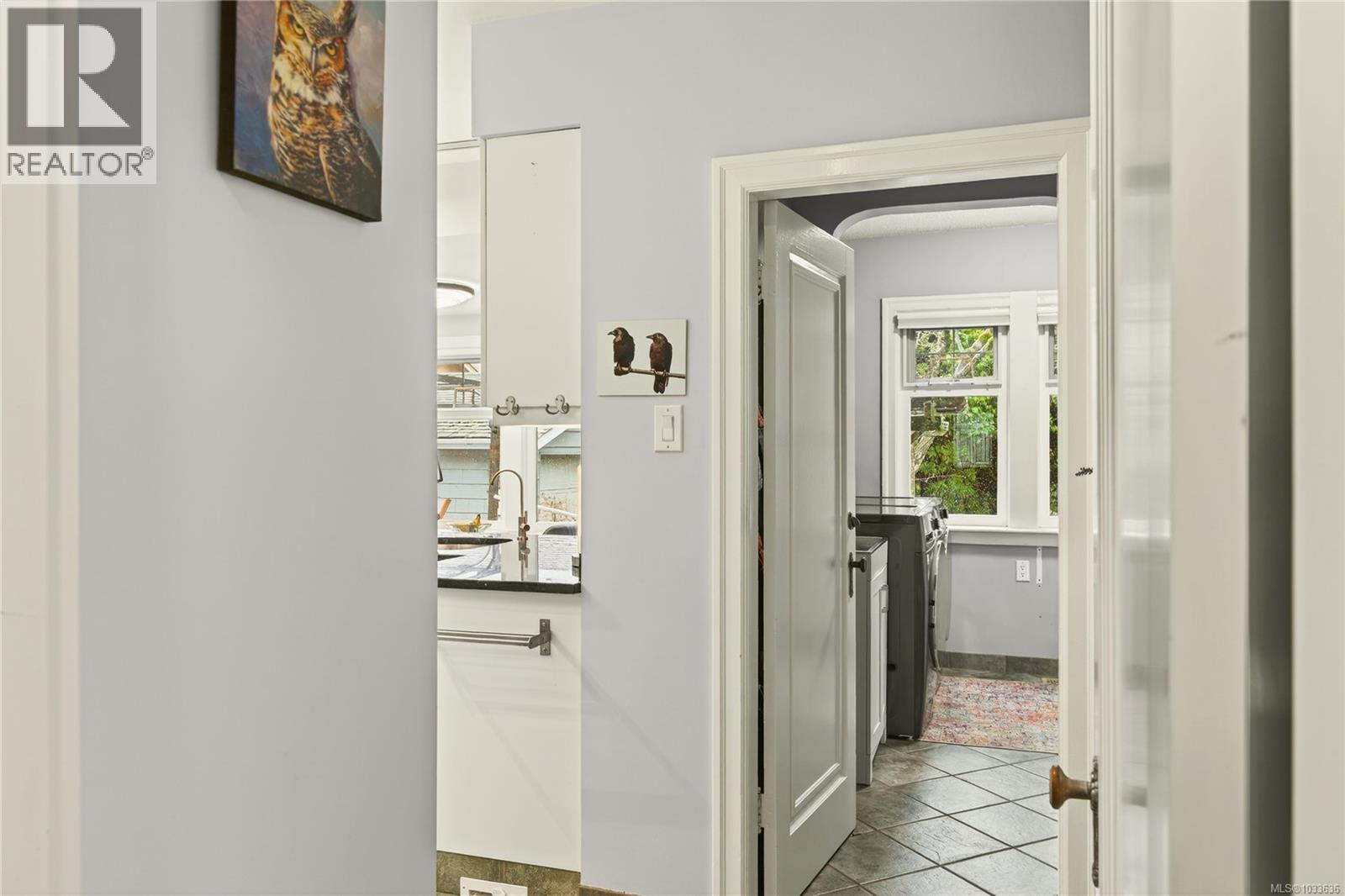 225 Stewart Ave - 21