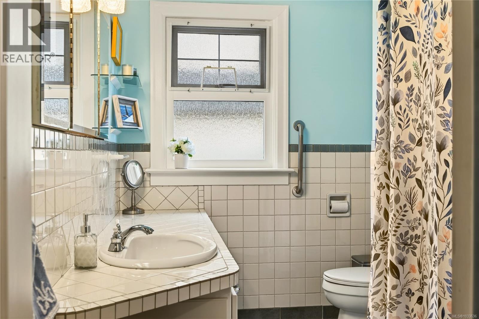 225 Stewart Ave - 29