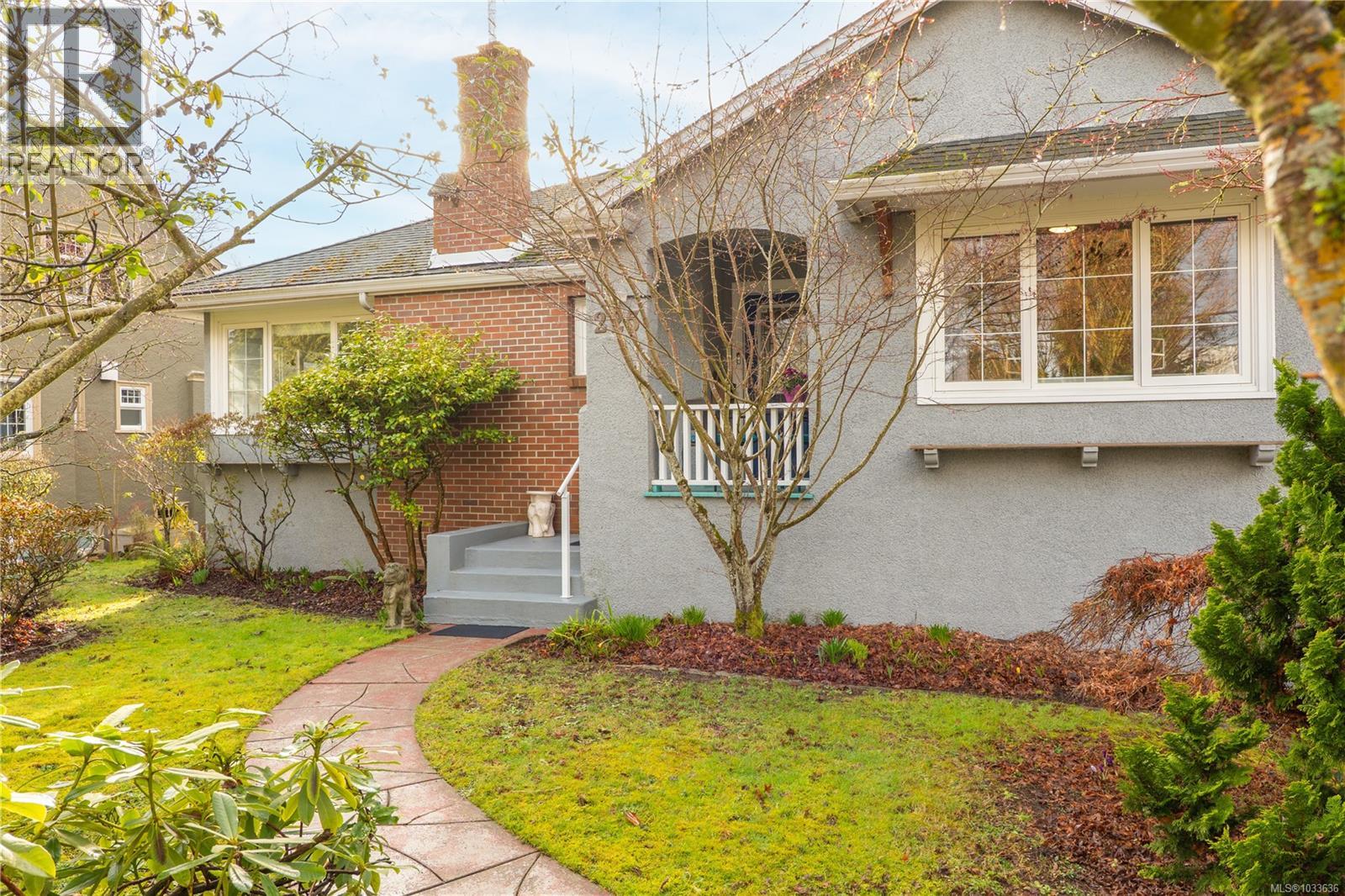 225 Stewart Ave - 49