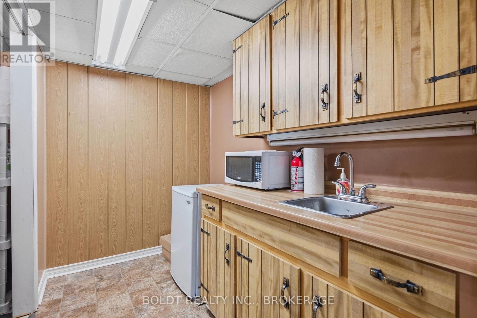 kitchenette