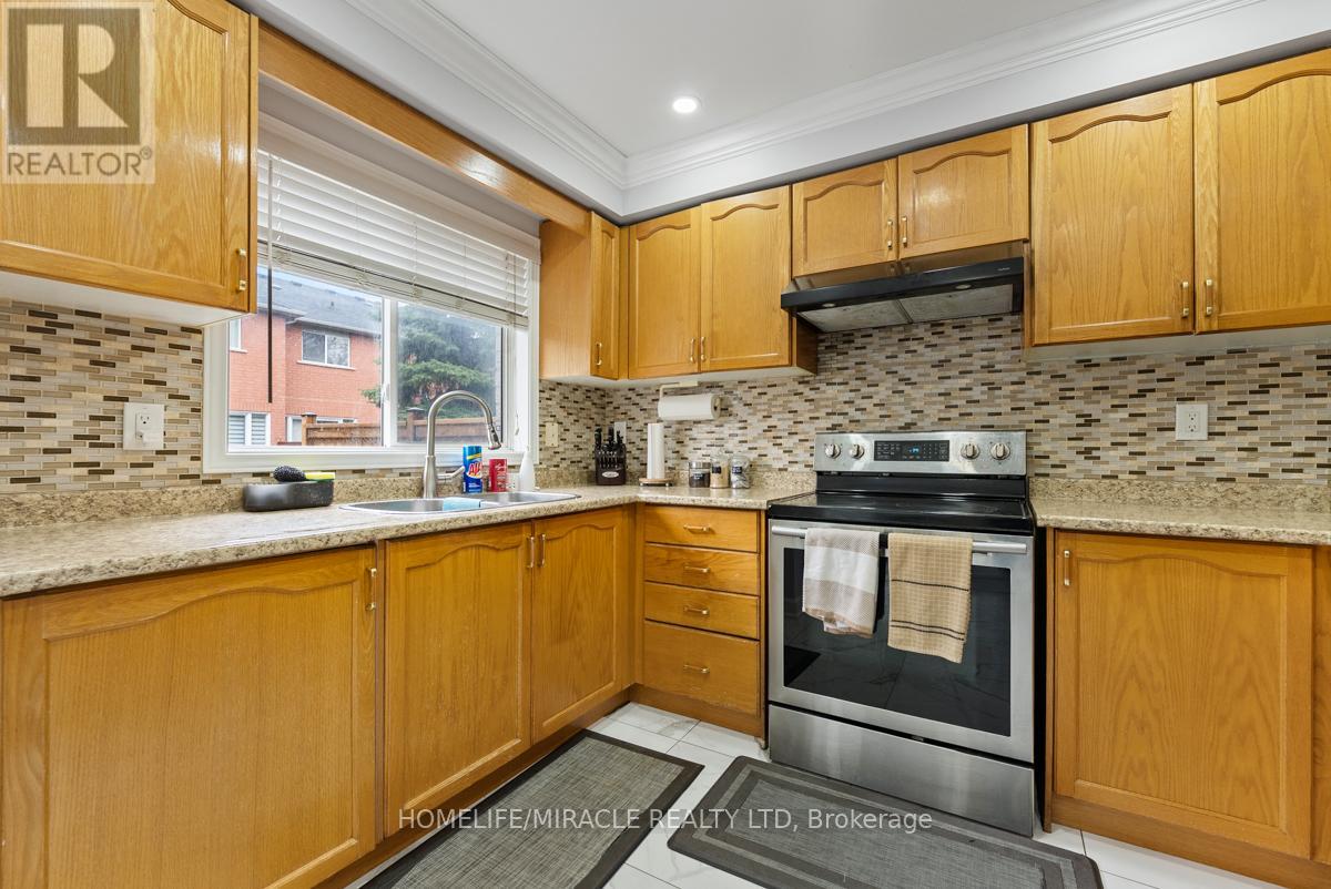 #22 7115 REXWOOD ROAD - 7