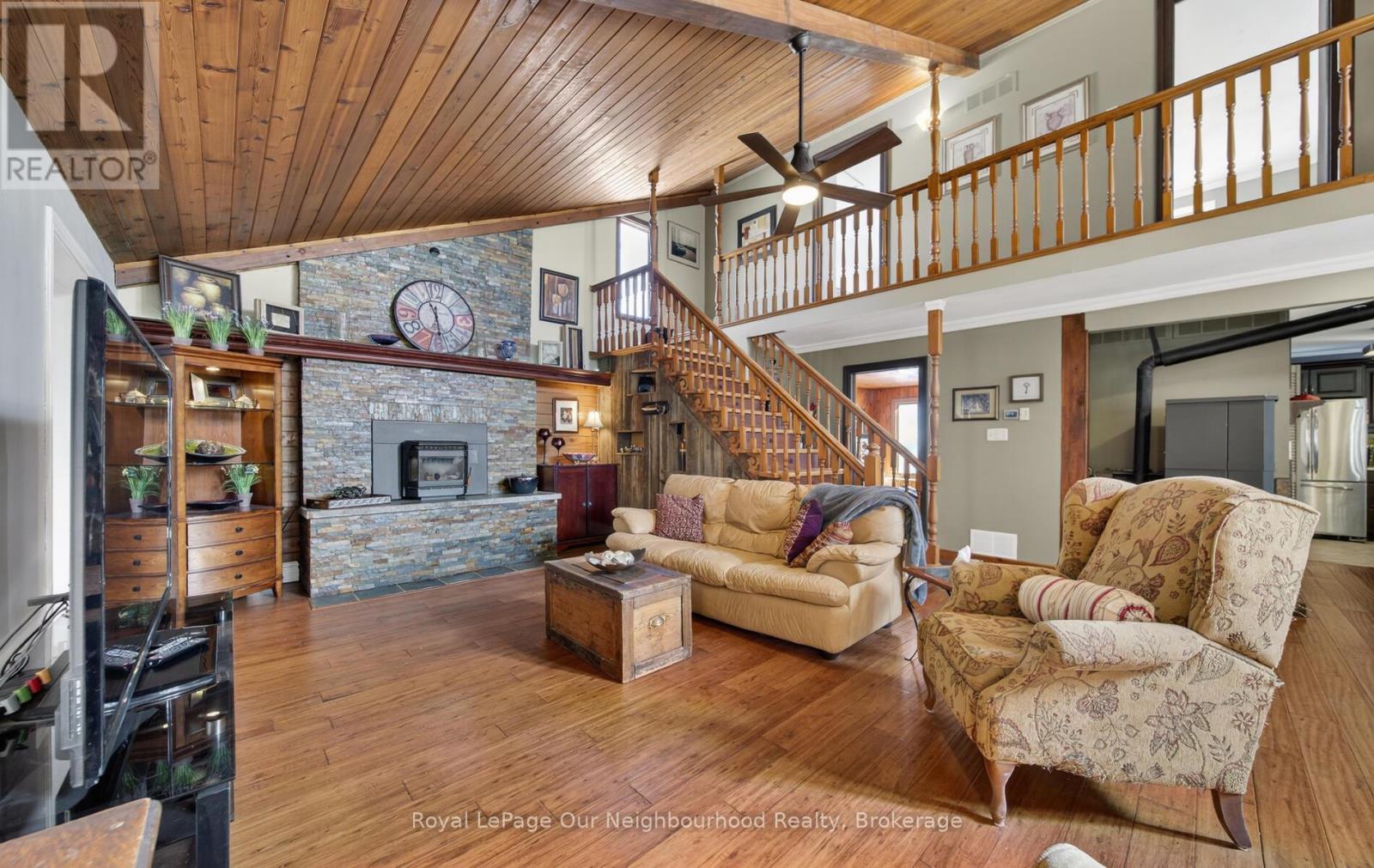 154 COLLIN ROAD - 11