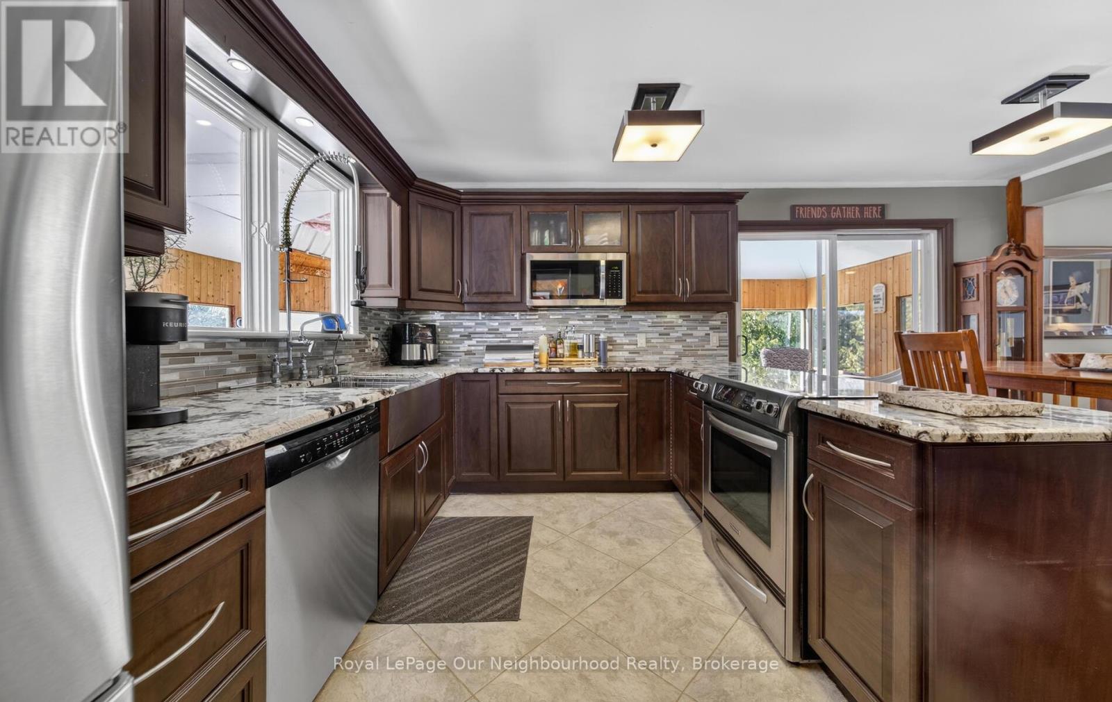 154 COLLIN ROAD - 6