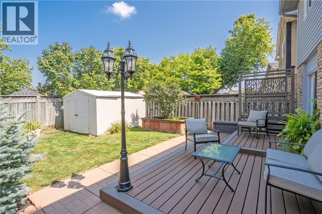 2407 HEMLOCK Court, Burlington, Ontario, L7M1X7 — Photo 27