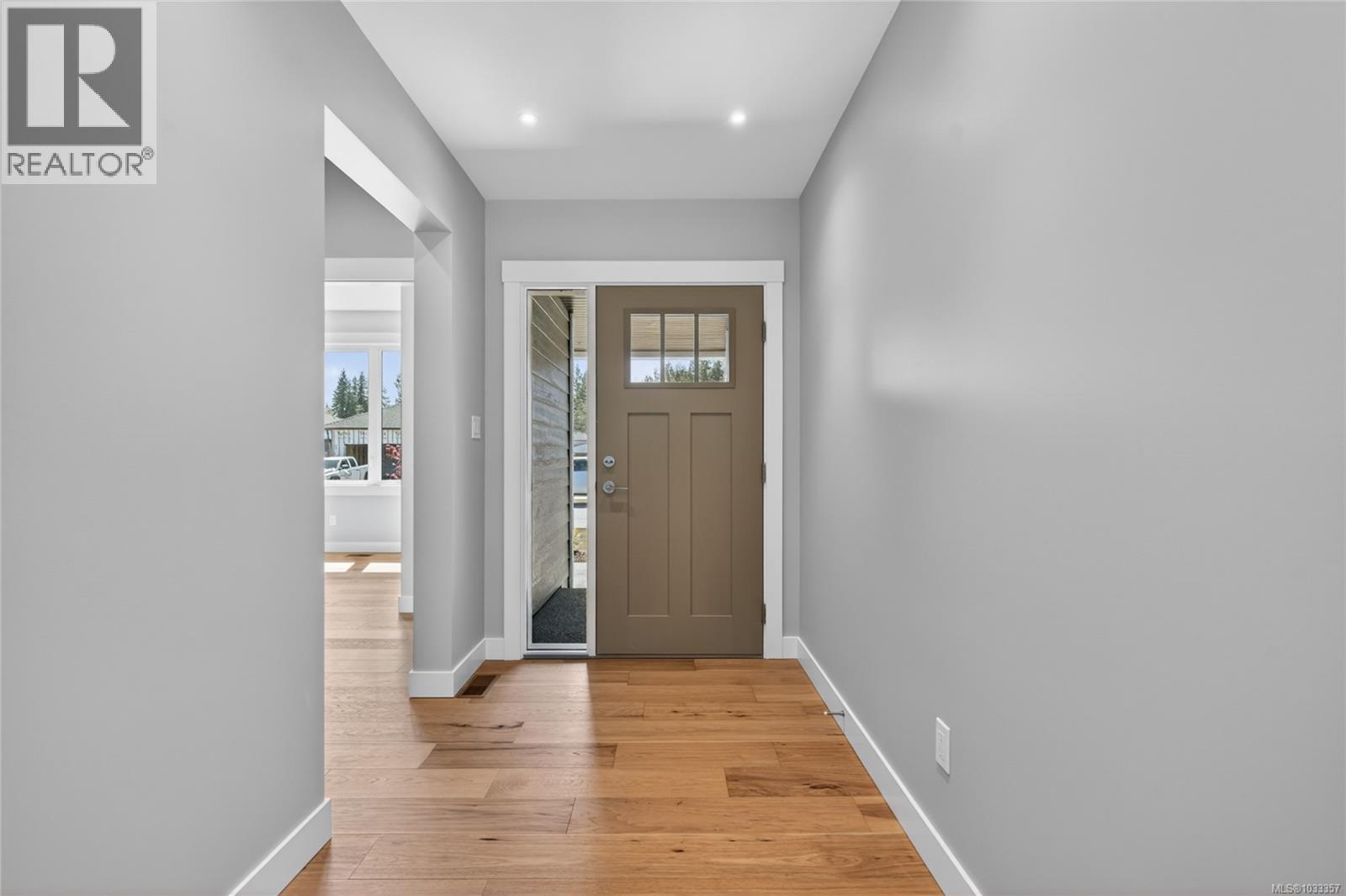 758 Sitka St - 12