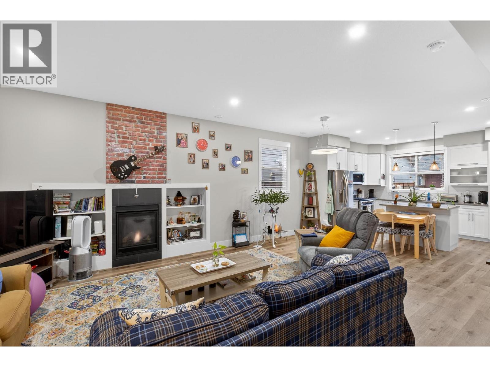 1936 Ethel Street - 8