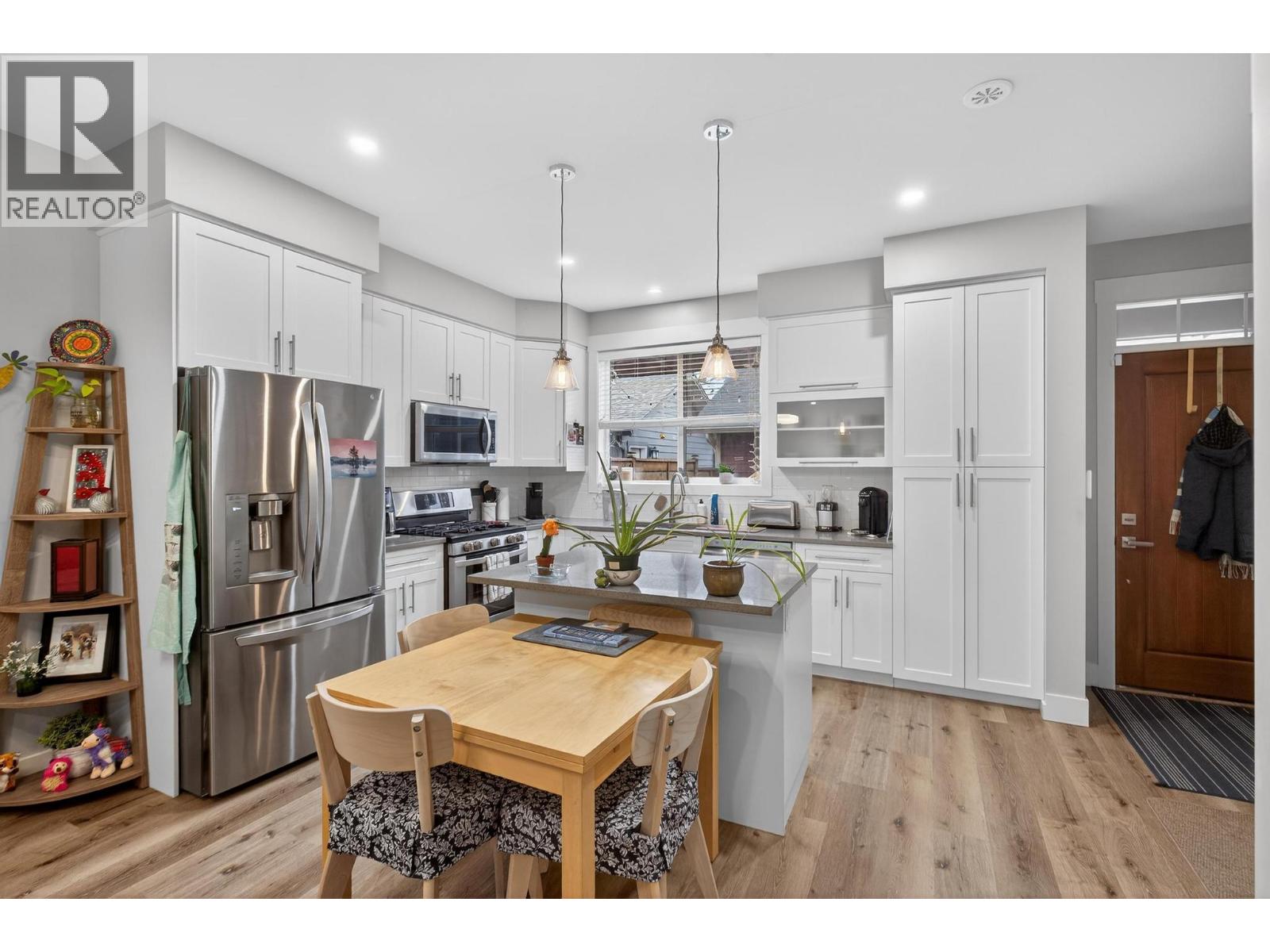 1936 Ethel Street - 4