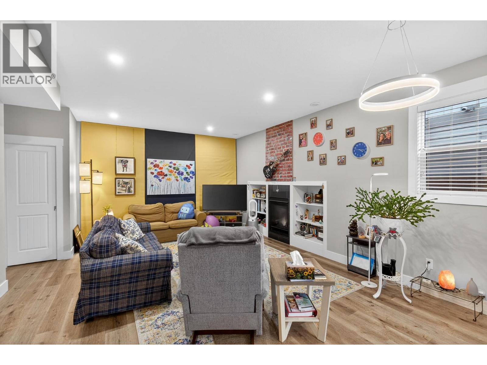 1936 Ethel Street - 6