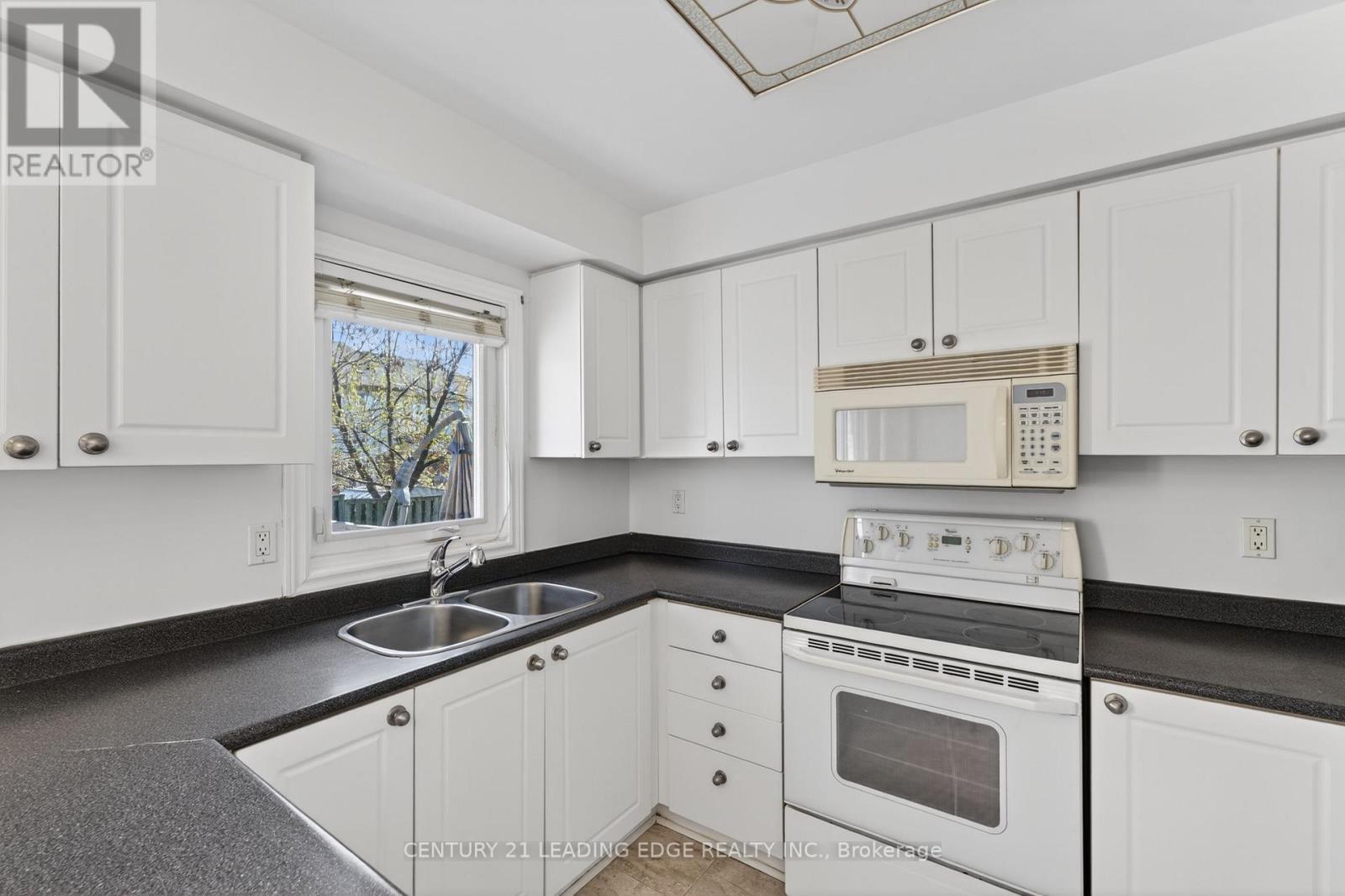 51 ALEXIS WAY - 11