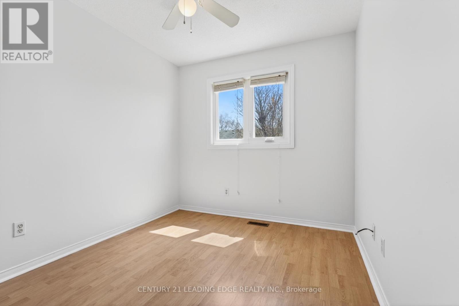 51 ALEXIS WAY - 26