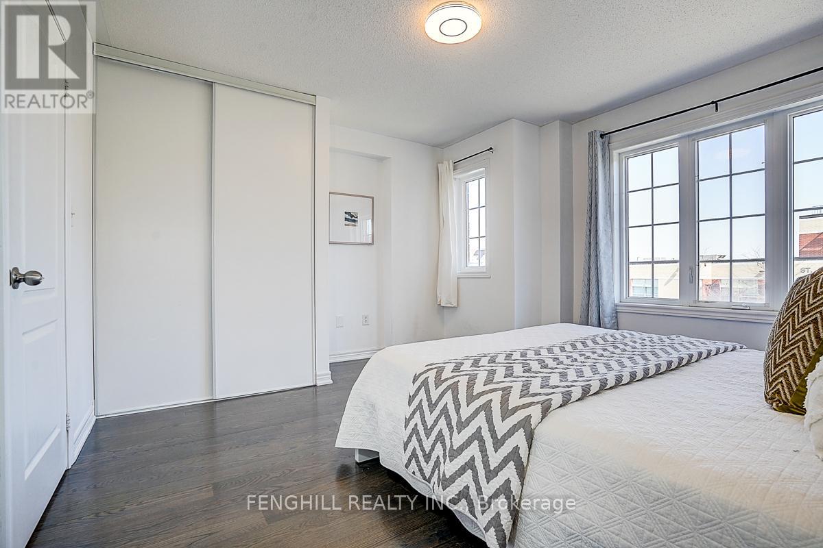 375 WHITE'S HILL AVENUE - 16