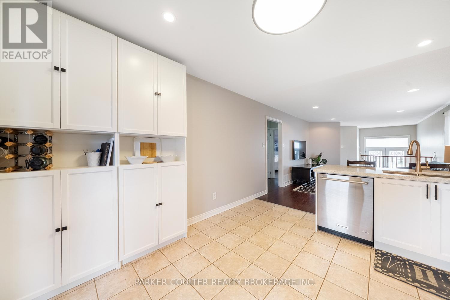 216 MAPLETON AVENUE - 9