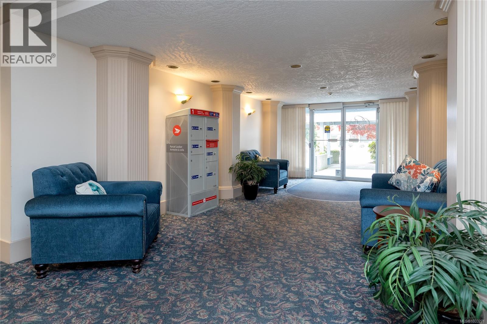 315 3931 Shelbourne Street, Saanich