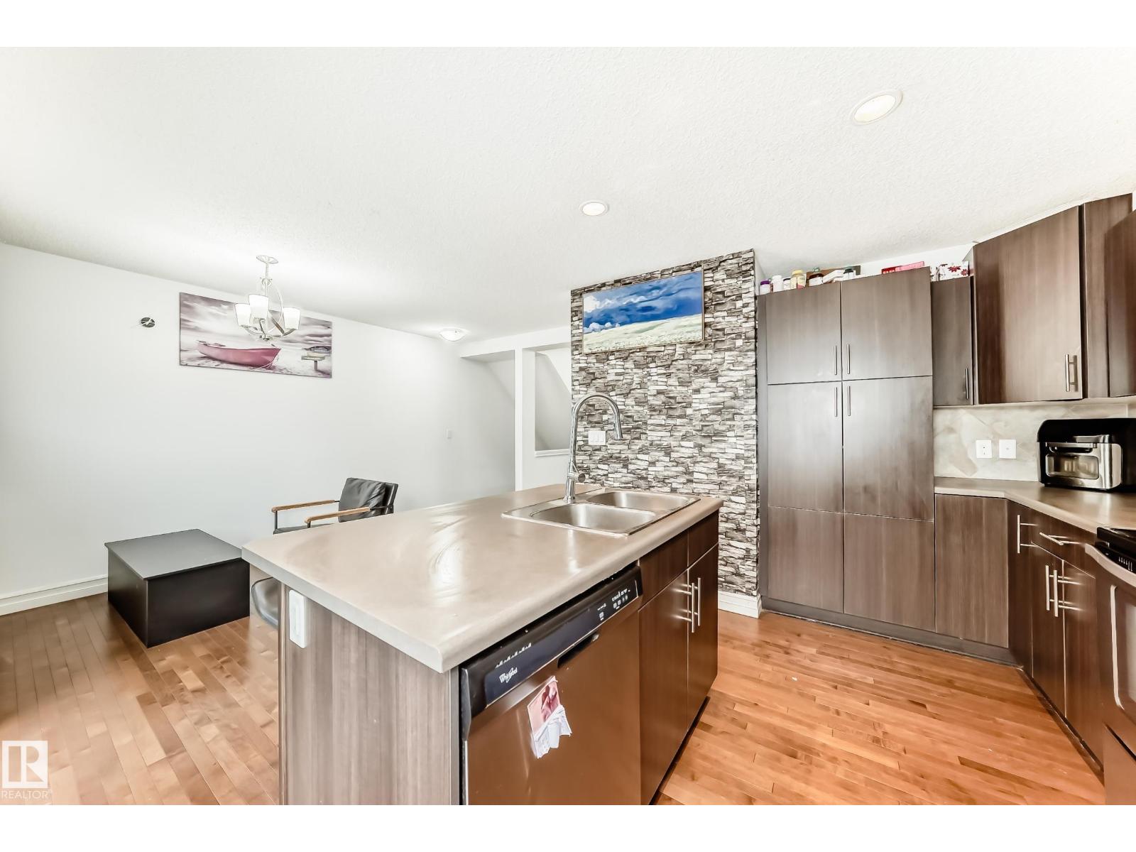 #69 3625 144 AV NW, Edmonton