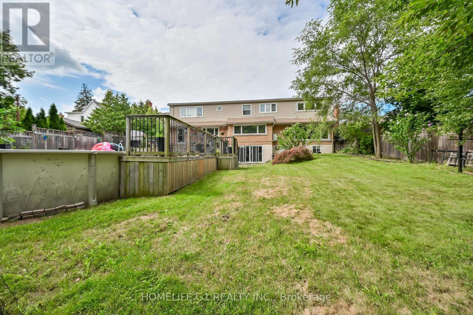 10 DOUGLAS PLACE — photo 17