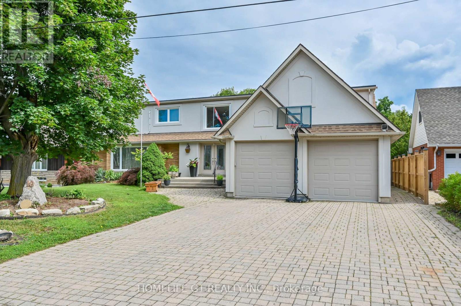 10 DOUGLAS PLACE — photo 23