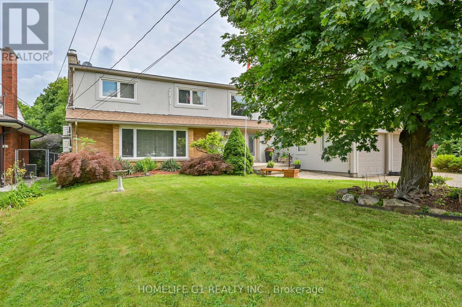 10 DOUGLAS PLACE — photo 26