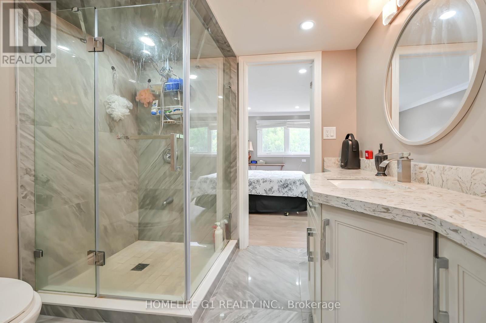 10 DOUGLAS PLACE — photo 40