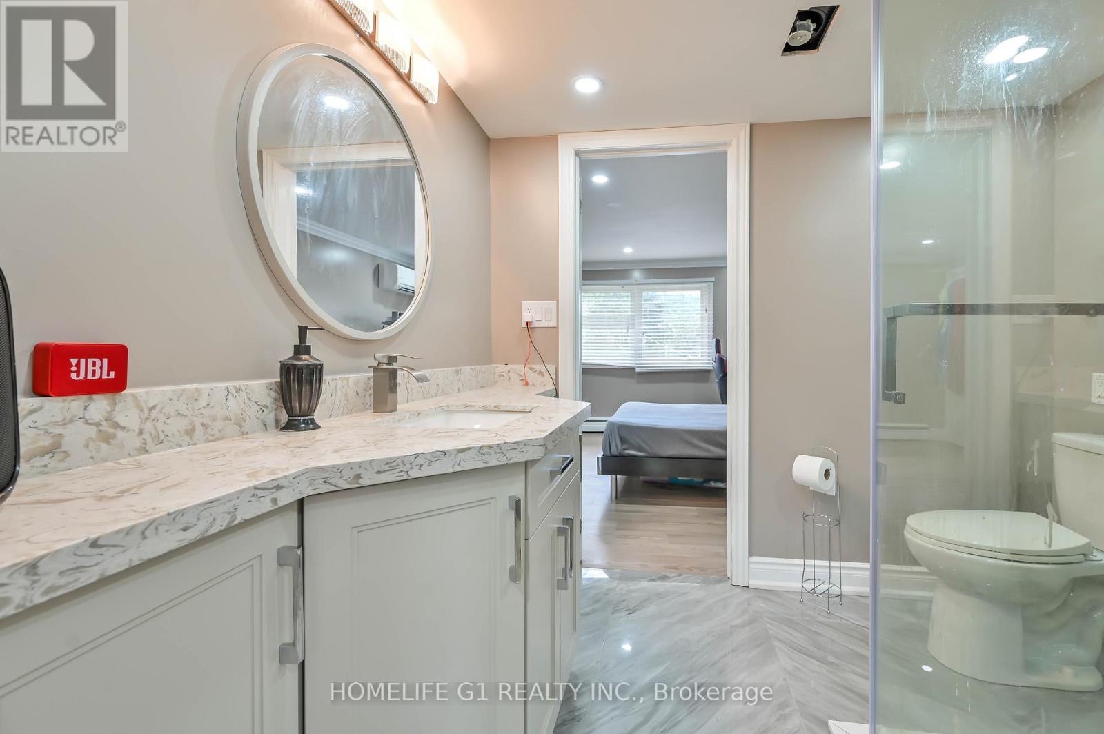 10 DOUGLAS PLACE — photo 41