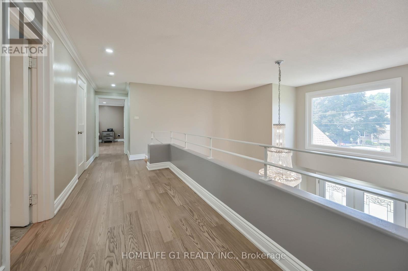 10 DOUGLAS PLACE — photo 43