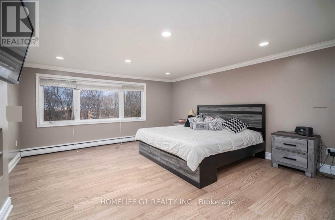 10 DOUGLAS PLACE — photo 45