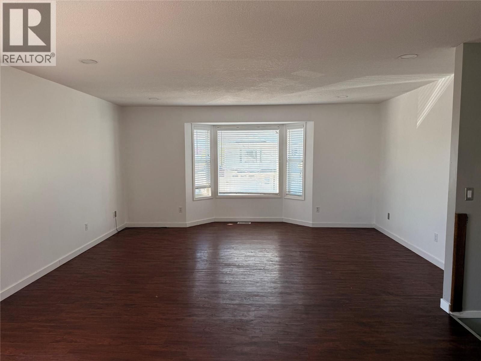 881 Evergreen Place - 12
