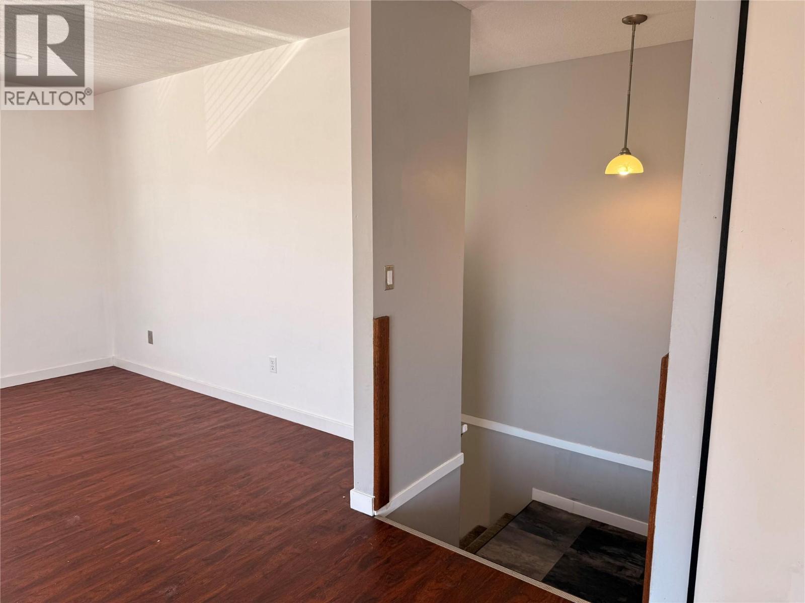 881 Evergreen Place - 16