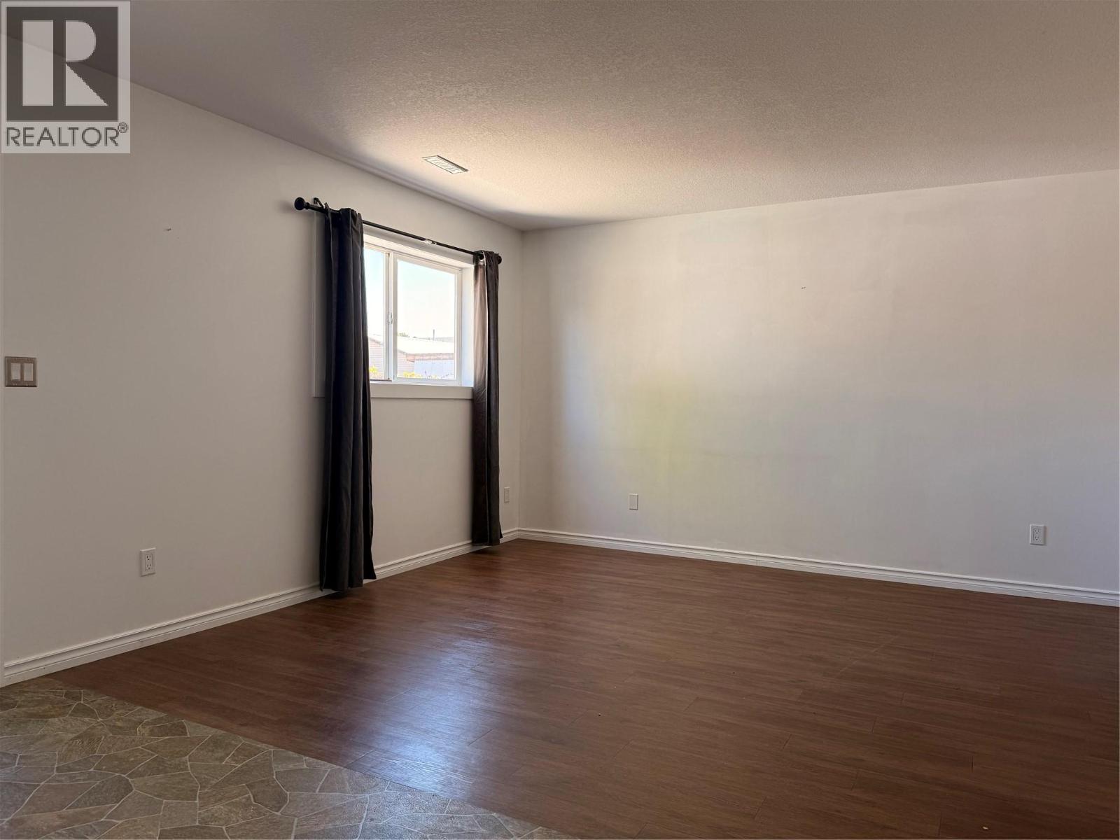 881 Evergreen Place - 21