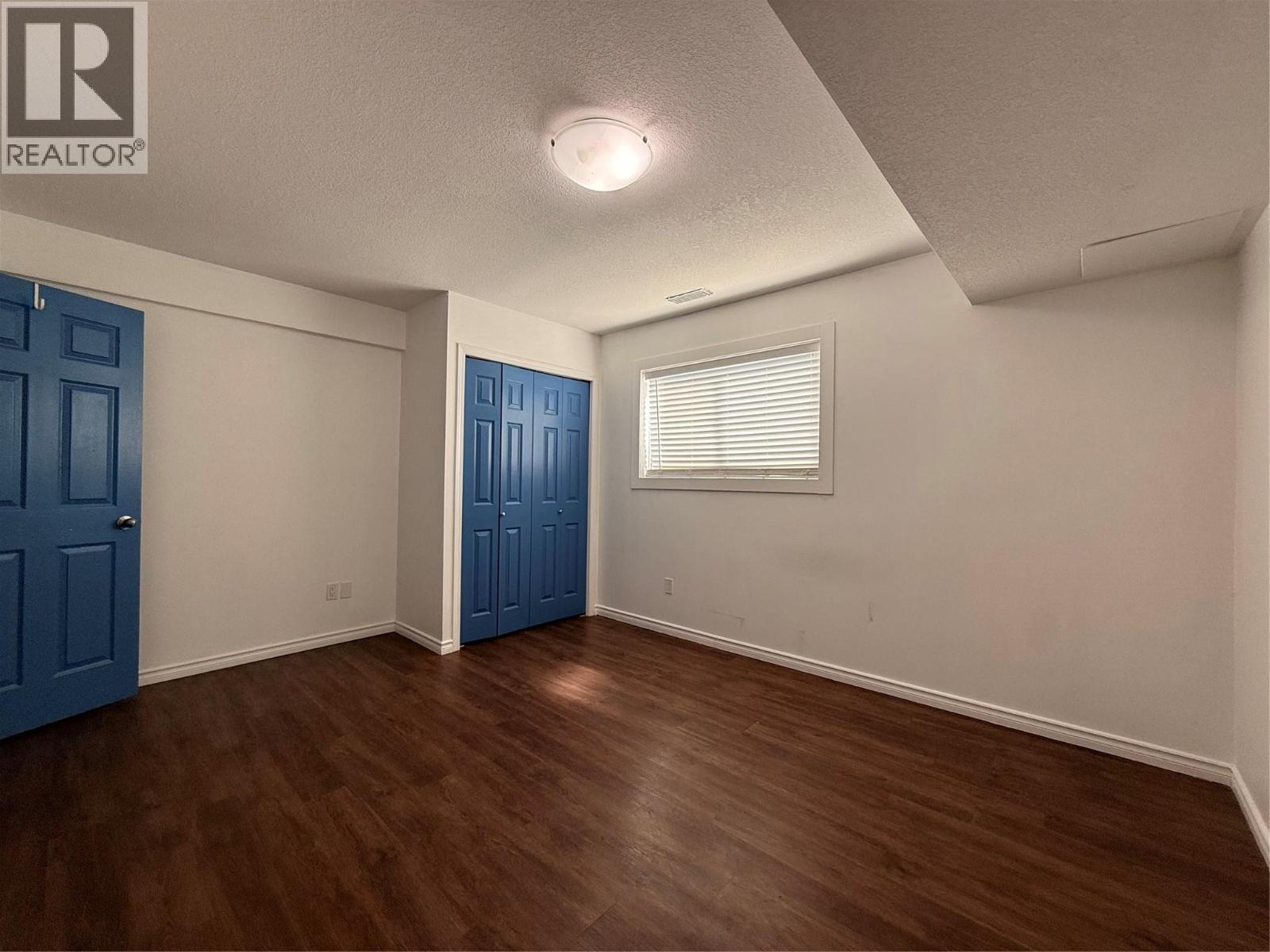 881 Evergreen Place - 24