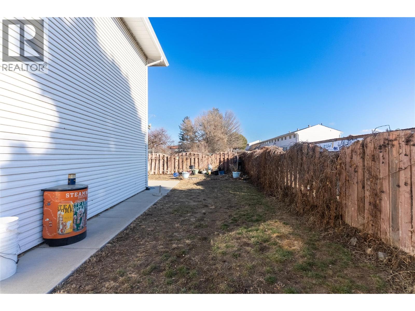 881 Evergreen Place - 34