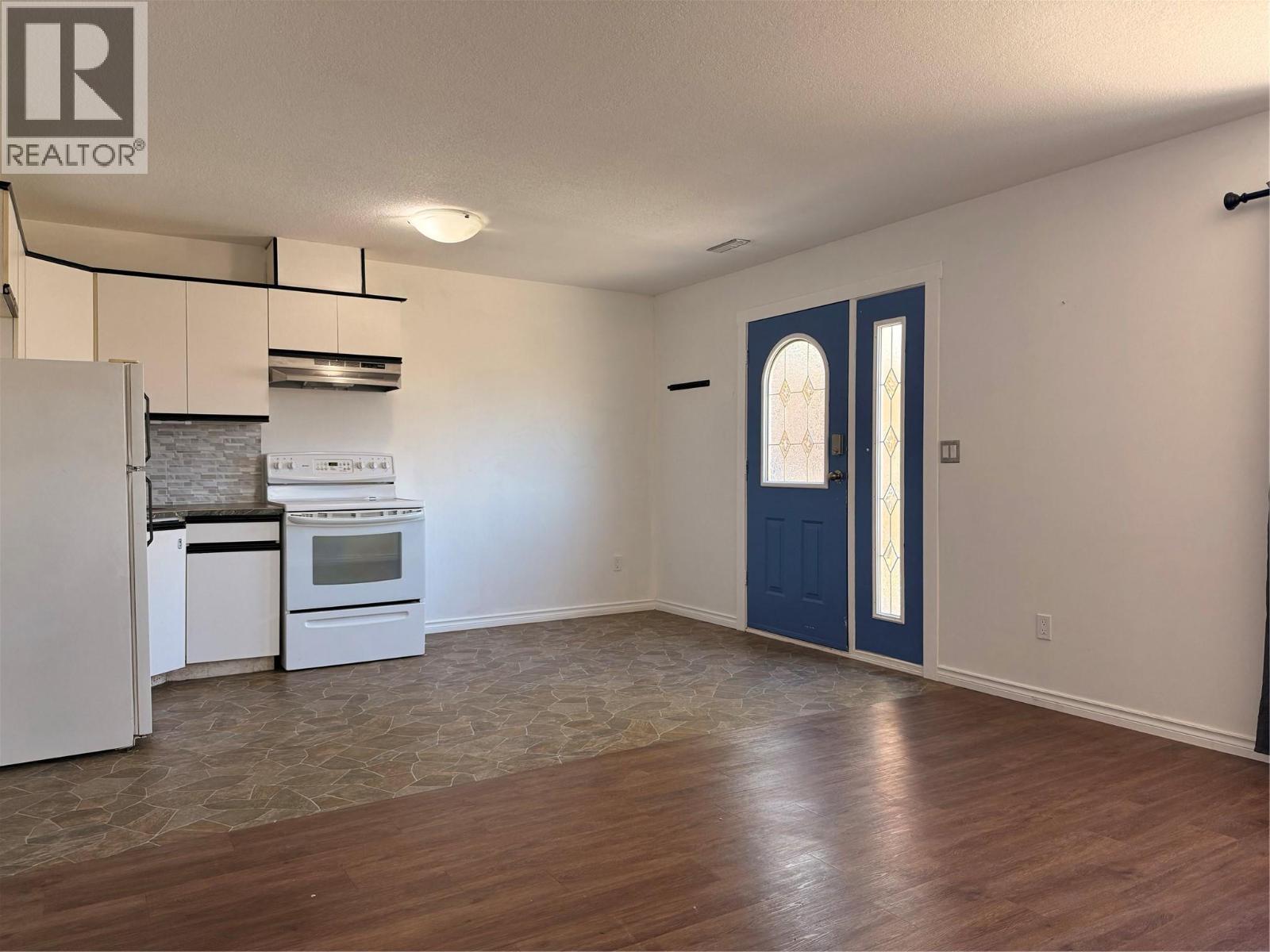 881 Evergreen Place - 22