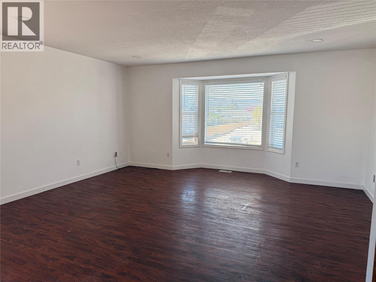 881 Evergreen Place - 6