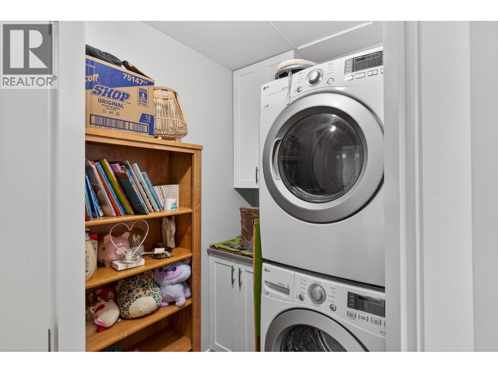 1934 Ethel Street - 10