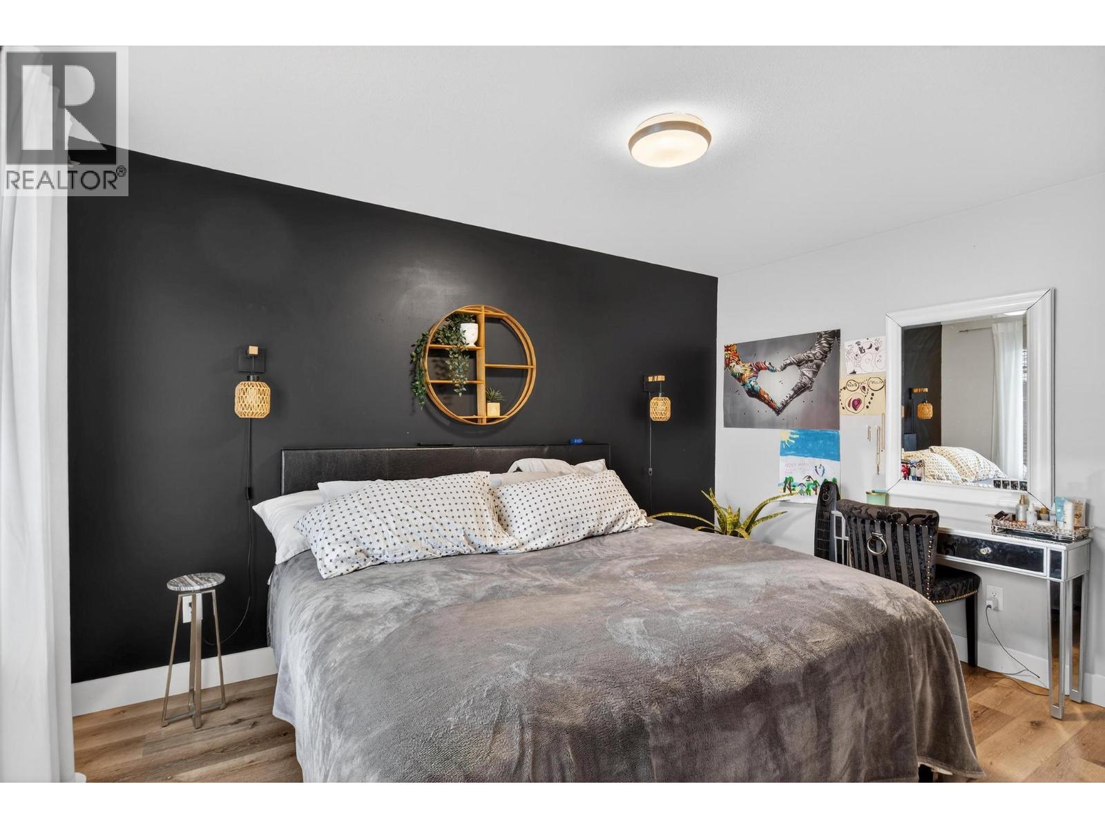 1934 Ethel Street - 13