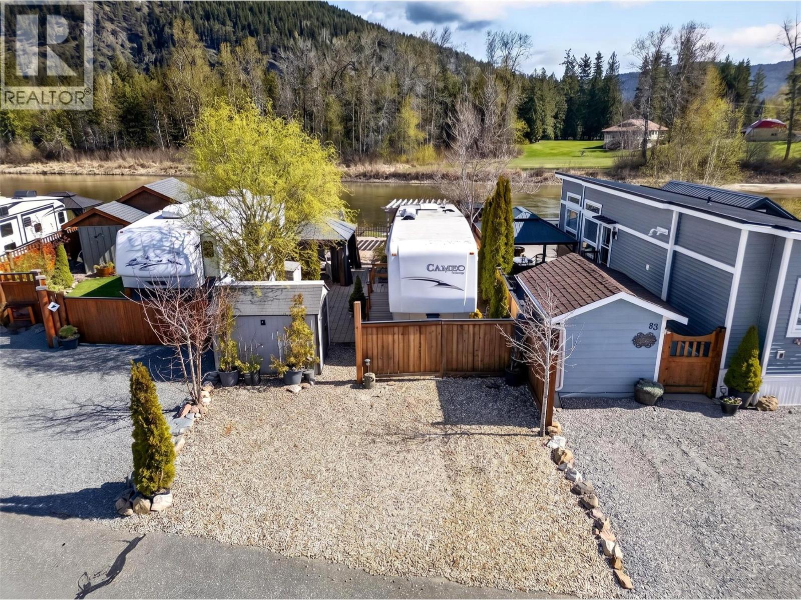  1383 SilverSands Road, Sicamous