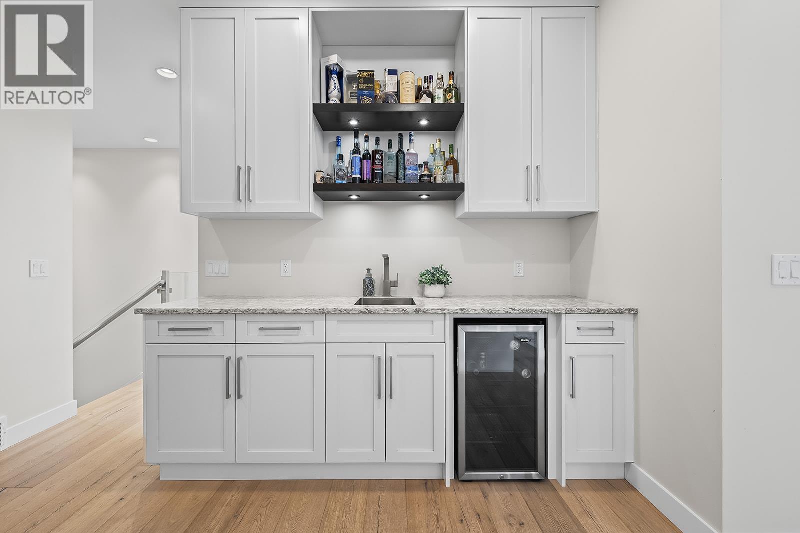 1091 Westpoint Drive - 47