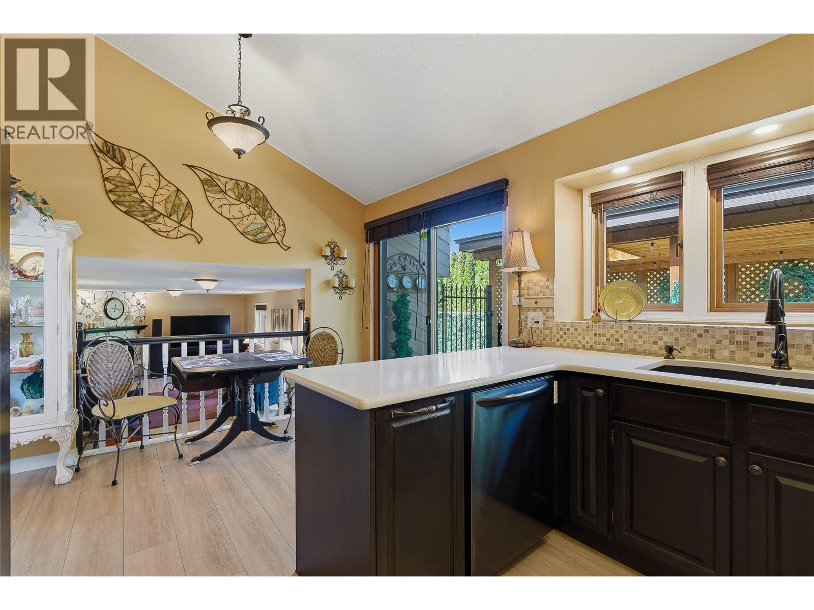 2463 Irvine Avenue - 16