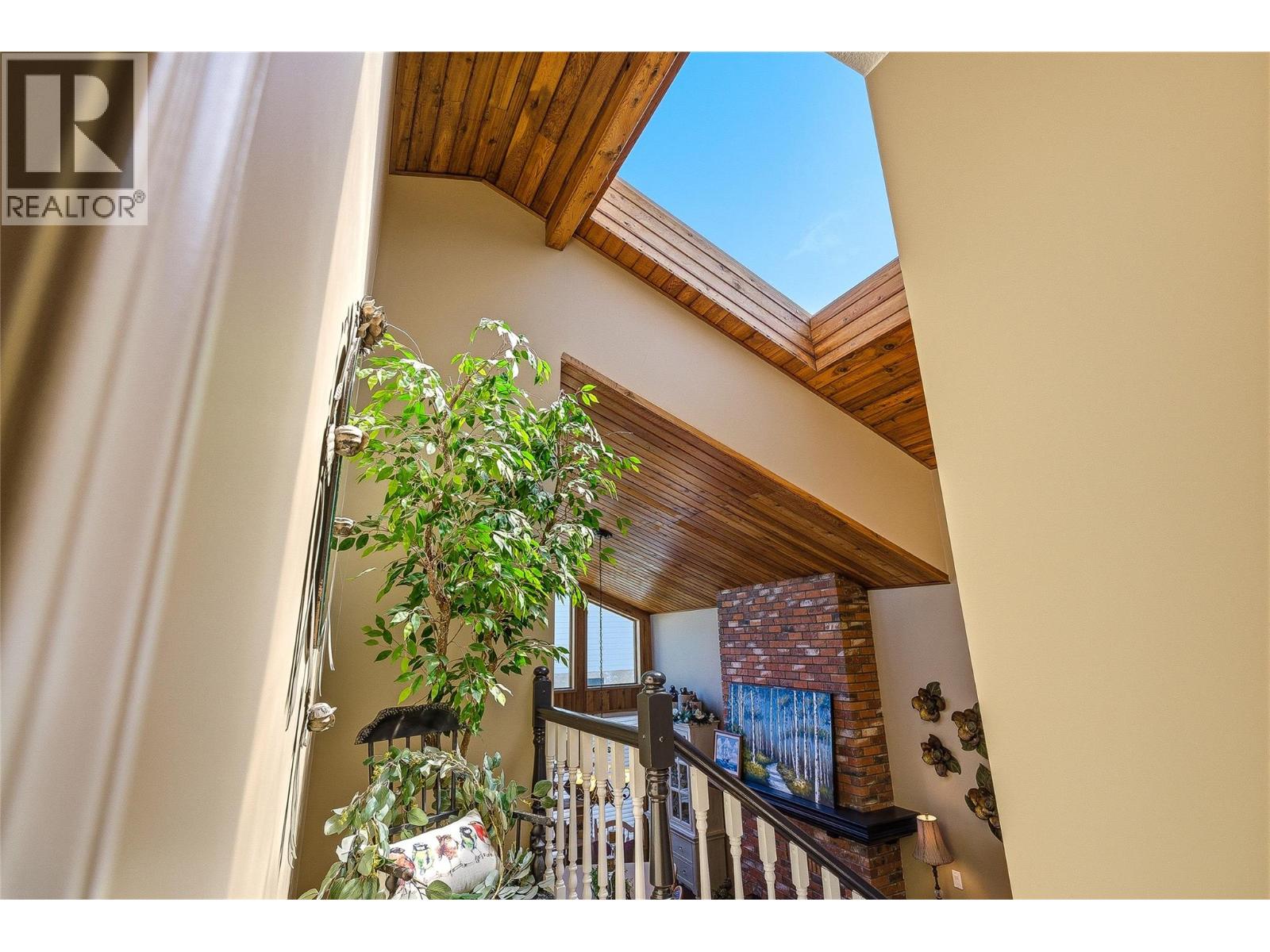 2463 Irvine Avenue - 18