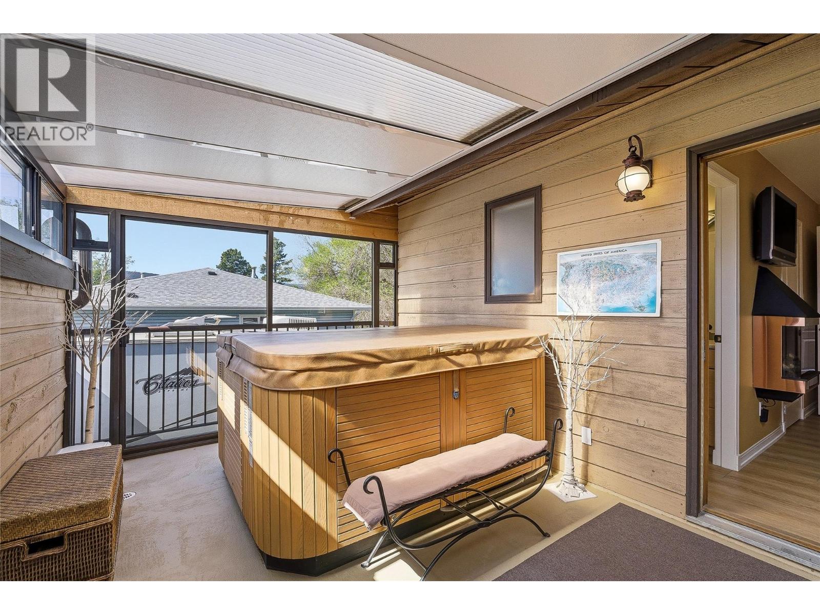 2463 Irvine Avenue - 29