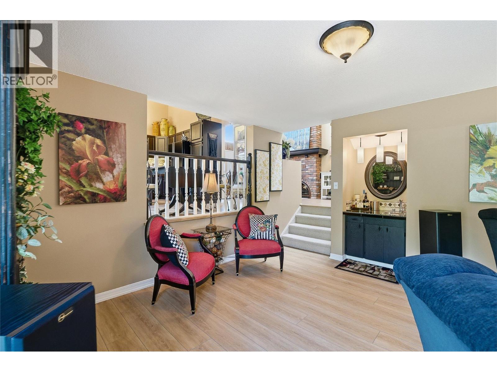 2463 Irvine Avenue - 32