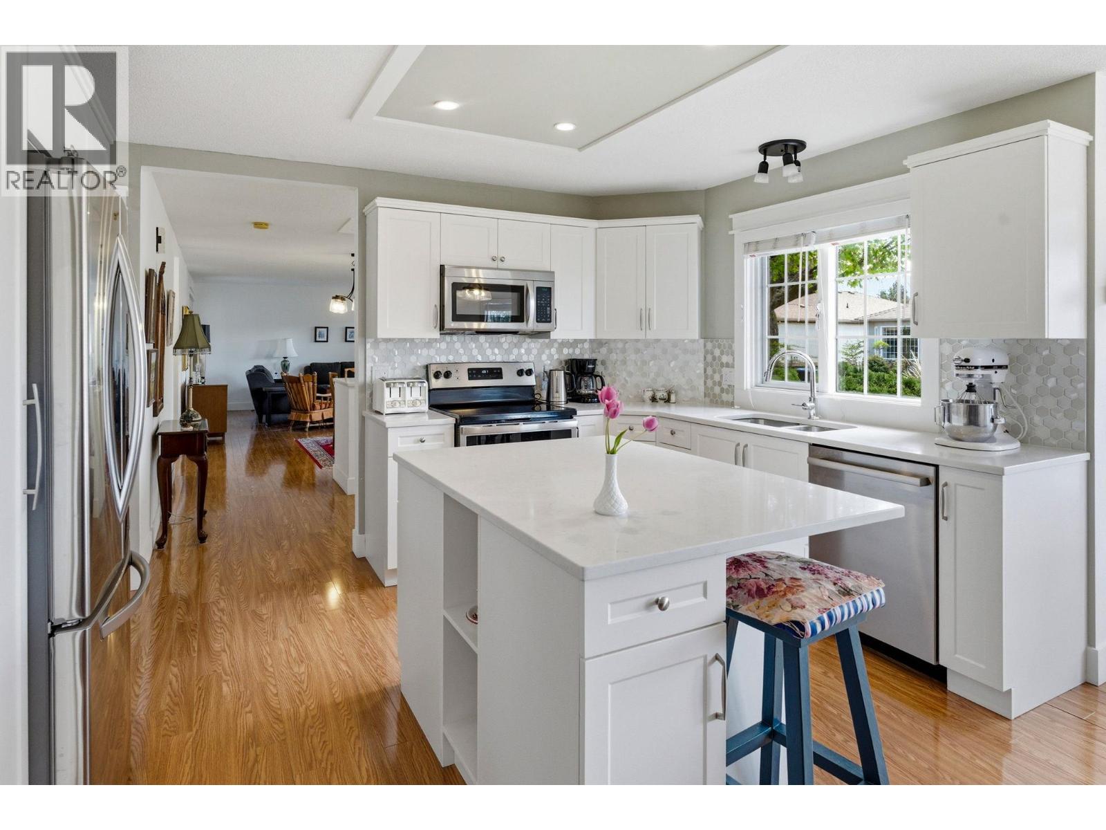 #100 1201 Cameron Avenue - 16