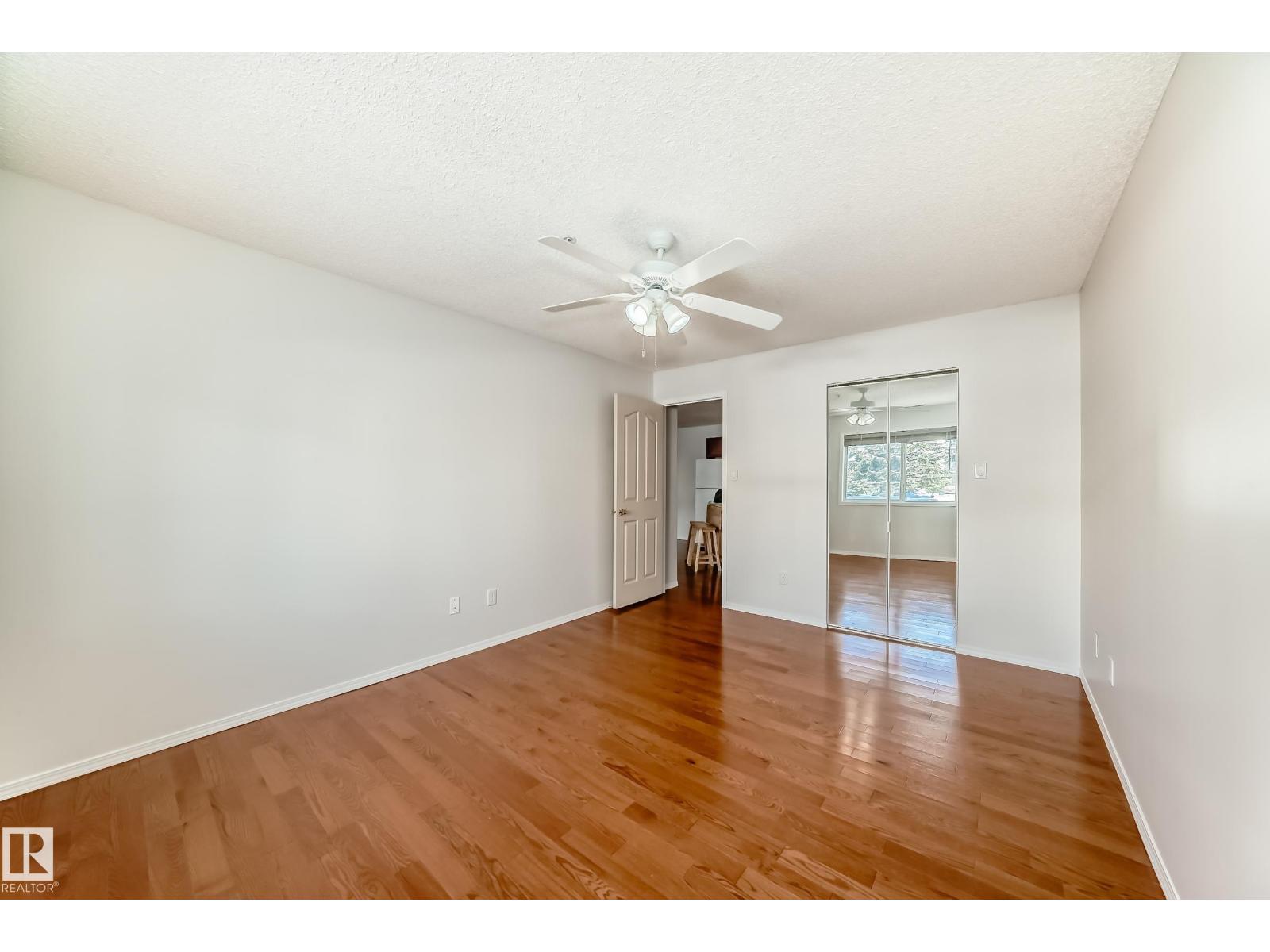 #105 16303 95 ST NW, Edmonton