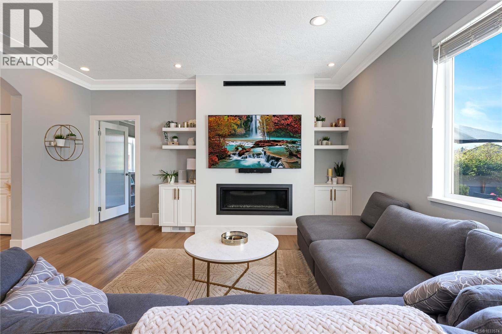 2461 Stirling Cres - 5