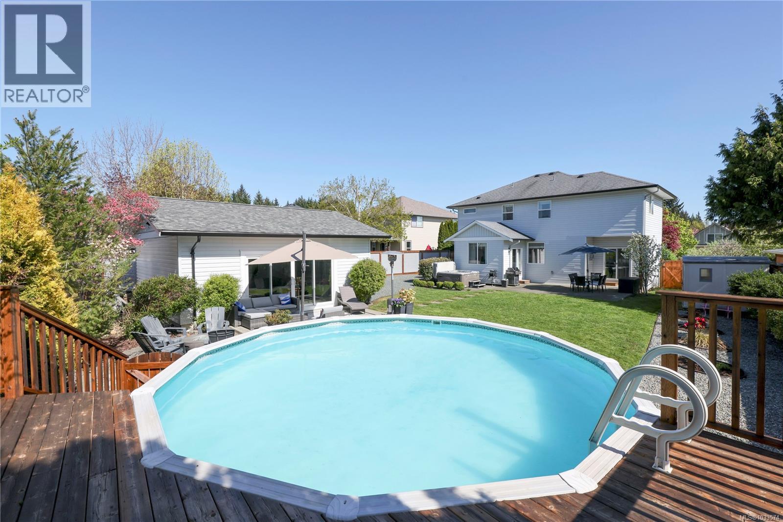 2461 Stirling Cres - 36