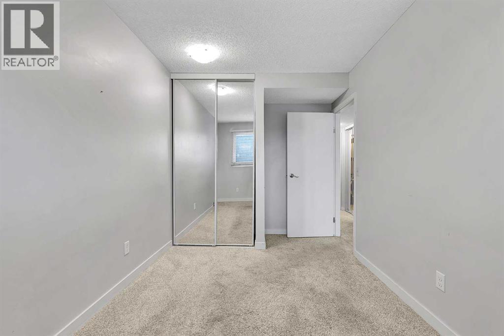 #47 3015 51 Street SW - 23