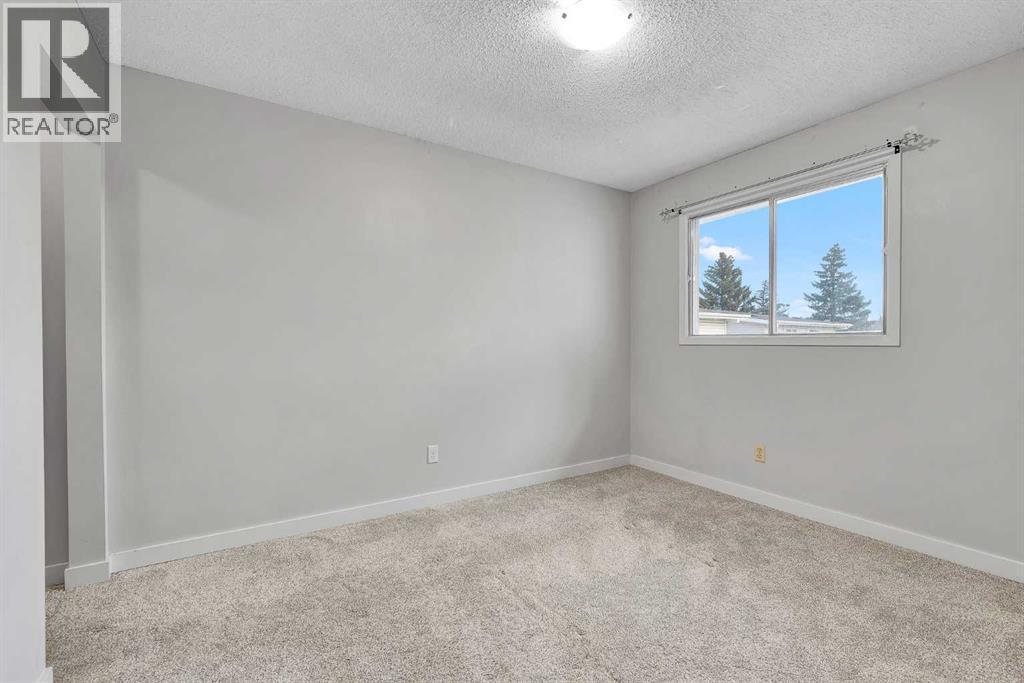 #47 3015 51 Street SW - 18